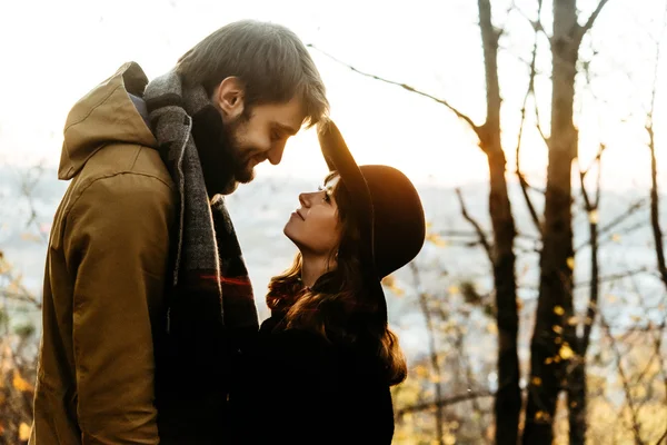 8-Things-To-Make-A-Girl-To-Fall-In-Love-With-You